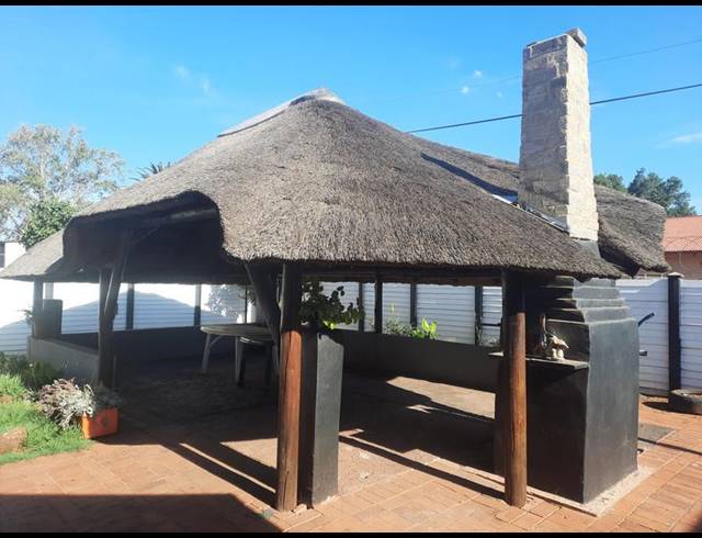3 BEDROOM HOUSE FOR SALE IN VANDERBIJLPARK CW 2